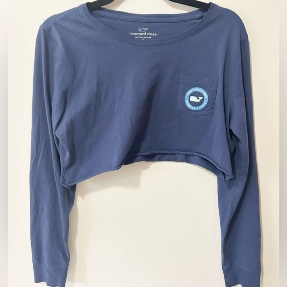 Vineyard?vines logo cropped longsleeve M